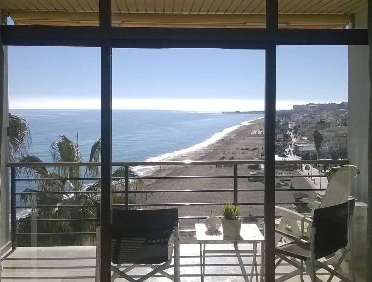 Sea Front Studio With Spacious Balcony Santa Clara Torremolinos Eksteriør billede